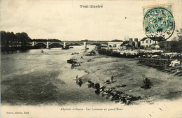 Toul * Abattoir Militaire , Les Laveuses Au Grand Pont * Lavoir Lavandières - Toul