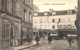 94 - Villejuif - Place De La Fontaine (animée Tram Tramway Commerces) - Villejuif