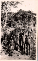 OUBANGUI (A.E.F.) VILLAGE PYGMEE (BABINGA) NUS FEMININS - Centrafricaine (République)