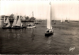 N°91182 -cpsm Ouistreham -yachts Dans Les Jetées- - Ouistreham