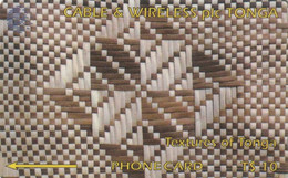 TONGA. TEXTURES OF TONGA - White & Brown, 10000 Ex. TON-05c, 228CTGA. (001). - Tonga