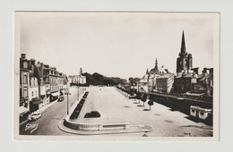 REDON:  PLACE  DE  LA  REPUBLIQUE  -  PHOTO  -  FP - Redon