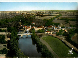 Boussay * Vue Aérienne Sur Le Pont Et La Sèvre Niortaise - Boussay