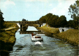 Blain * Vue Sur Le Canal * Péniche BRETAGNE * Batellerie - Blain