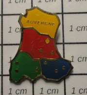 1214d Pin's Pins / Beau Et Rare / THEME : ADMINISTRATIONS / AUVERGNE 4 DEPARTEMENTS ? - Administrations