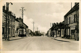 Le Montet * La Route Nationale * Pharmacie * Garage Automobile - Autres & Non Classés