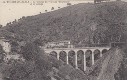 Delcampe - THIERS  (Puy-de-Dôme): Le Viaduc Du "Grand Tournant" Et Le Village - Thiers