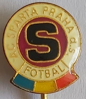 Slavia Praha Czech Republic  Football Soccer Club Fussball Calcio Futbol Futebol PINS BADGES A4/3 - Football