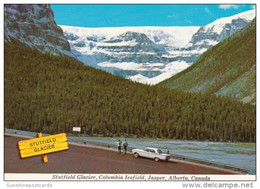 Canada Jasper Stutfield Glacier Columbia Icefield - Jasper