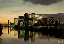 La Défense - Tombée De La Nuit Sur La Seine - La Defense