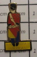 115a Pin's Pins / Beau Et Rare / THEME : MUSIQUE / TAMBOUR ORCHESTRE BATTERIE FANFARE LES ROSES LENSOISES - Musique