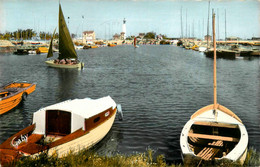 Ouistreham * Riva Bella * Le Bassin Des Yachts * Bateaux Dans Le Port - Ouistreham