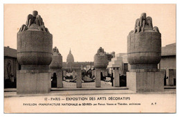 Paris - Exposition Des Arts Décoratifs - Pavillon Manufacture Nationale De Sèvres - Ausstellungen