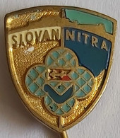 TJ Slovan Nitra Slovakia Football Soccer Club Fussball Calcio Futbol Futebol PINS BADGES A4/3 - Football