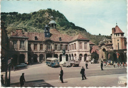 SALINS LES BAINS  JURA  39 - CPM   PLACE DE L'HOTEL DE VILLE - Otros & Sin Clasificación