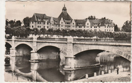 BESANCON-LES- BAINS   25  DOUBS  CPSM  PONT CARNOT  ET CITE UNIVERSITAIRE - Besancon