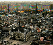 Niort * Vue Aérienne Sur La Ville * L'hôtel De Ville Et L'église Notre Dame - Niort