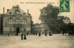 Montreuil Sous Bois * La Place De La Mairie * Hôtel De Ville - Montreuil