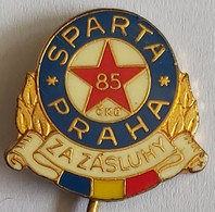 SK SLAVIA Praha Za Zasluhy  Czech Republic Football Soccer Club Fussball Calcio Futbol Futebol PINS BADGES A4/4 - Football