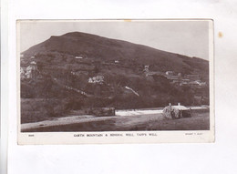 CPA  PHOTO  GARTH MOUNTAIN , MINERAL WELL(voir Timbre) - Cardiganshire