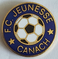 FC Jeunesse Luxembourg Football Soccer Club Fussball Calcio Futbol Futebol PINS BADGES A4/4 - Football