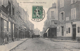 CPA 36 CHATEAUROUX RUE VICTOR HUGO - Chateauroux