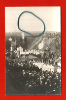 Fosses La Ville:Photo-Carte Cérémonies Religieuses Pour Bienheureux Hugues Le 20 Mai 1928 (Podium Place Du Jeu De Balle) - Lieux
