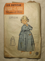 Ancien Patron De La Revue "MARIE CLAIRE" Des Années 60 - Taille 2 à 4 Ans - N°2876 - Une Robe De Chambre - Patrones