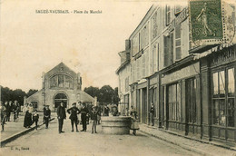 Sauzé Vaussais * La Place Du Marché * Commerce Magasin J. CHEBASSIER - Sauze Vaussais