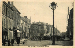 Niort * L'avenue De La Gare * Pâtisserie * Coiffeur David - Niort