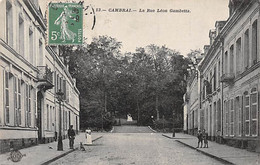 CAMBRAI - La Rue Léon Gambetta - Très Bon état - Cambrai
