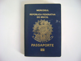 BRAZIL / BRASIL - PASSPORT MERCOSUL ISSUED IN 2011 IN THE STATE - Historische Documenten
