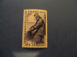 1940-49  -  NEUF  -  ++  -  N°  824  "    Pêcheur"      Net     0.40 - Neufs