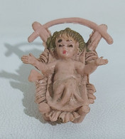 I104277 Pastorello Presepe - Statuina In Plastica - Gesù Bambino Nella Mangiatoia - Christmas Cribs