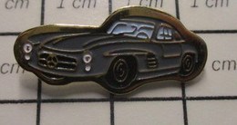 1210 Pin's Pins / Beau Et Rare / THEME : AUTOMOBILES / PETITE MERCEDES GRISE ANNEES 60 - Mercedes