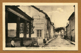 VIGNORY  (52)  :  " LA GRANDE RUE - LE LAVOIR " - Vignory