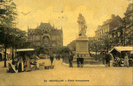 038 434 - CPA - Belgique - Bruxelles - Place Anneessens - Piazze