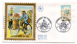 FDC Soie --1972 --Journée Du Timbre --Facteur Rural En 1894...cachet  PARIS-75........à Saisir - 1970-1979