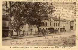 S8418 Cpa 82 Monclar De Quercy - La Rue De La Poste Et Le Rond Point - Montclar De Quercy