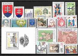 Slovaquie, Lot Avec Timbres Neufs Sans Charniere - Colecciones & Series