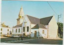 Morbihan : ERDEVEN : Vue   église  1979 , Voiture  Renault ,citroên - Erdeven