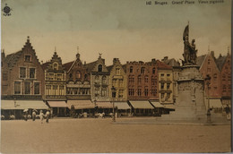 Brugge - Bruges  // Grand Place - Vieux Pignons (kleur - Color) 19?? Ed.Globe - Brugge
