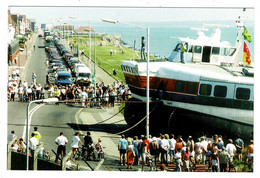 Ref 1540 -  Maritime Shipping Postcard - Hovercraft SRN4 At Lee-on-the-Solent Hampshire - Hovercrafts