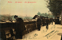 Paris * 1er * Les Quais * Les Bouquinistes * Cpa Toilée Colorisée - District 01