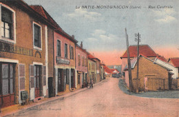 CPA 38 LA BATIE MONTGASCON RUE CENTRALE - Other & Unclassified