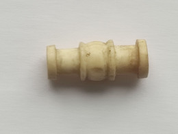 ANCIEN ACCESSOIRE Sculpté En OS, DE CANNE OMBRELLE PARAPLUIE EPOQUE FIN 19ème SIECLE  Long 2 Cm Env - Regenschirme