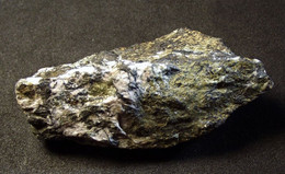 Cerite (Ce) -  Ferro-Allanite (Ce) - Actinolite ( 5.5 X 3 X 3 Cm ) Bastnäs Mines - Riddarhyttan - Västmanland - Sweden - Minéraux