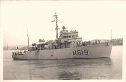 Bateau Guerre VING LONG M619 * Carte Photo * Militaria * Marine Militaire Française * Photo BYTCHKOVSKY - Warships