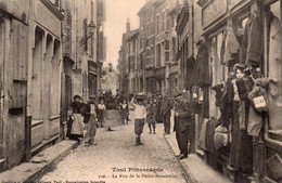 CPA De TOUL - La Rue Et Le Petite Boucherie. - Toul
