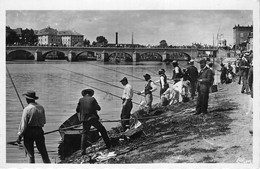 70-GRAY-LA SAÔNE ET LES PÊCHEURS - Gray